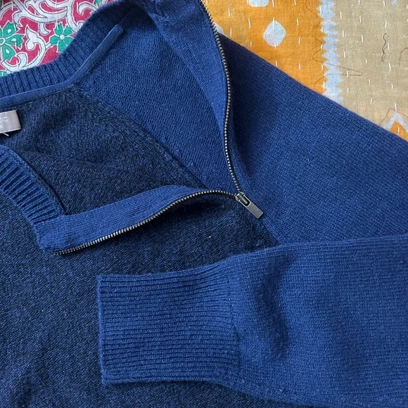 Banana Republic Italian wool sweater women's size small - Picture 3 of 6